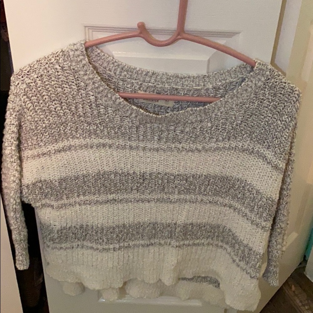 Hollister Gray/White Sweater